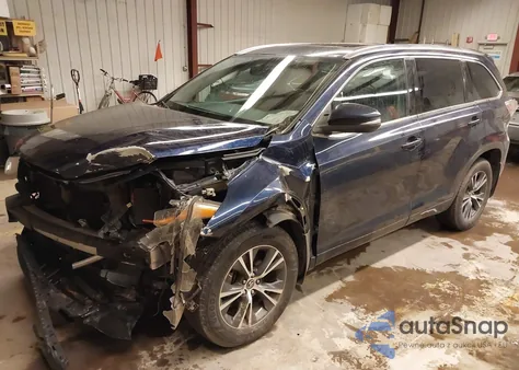 2016 Toyota Highlander Xle V6 z USA, uszkodzony, nr VIN 5TDJKRFH5GS284975